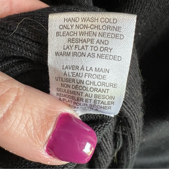 Chelsea & Theodore Black Open Lightweight Cardigan Sweater - Picture 7 of 9